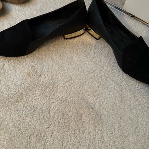 Aldo black and gold flats